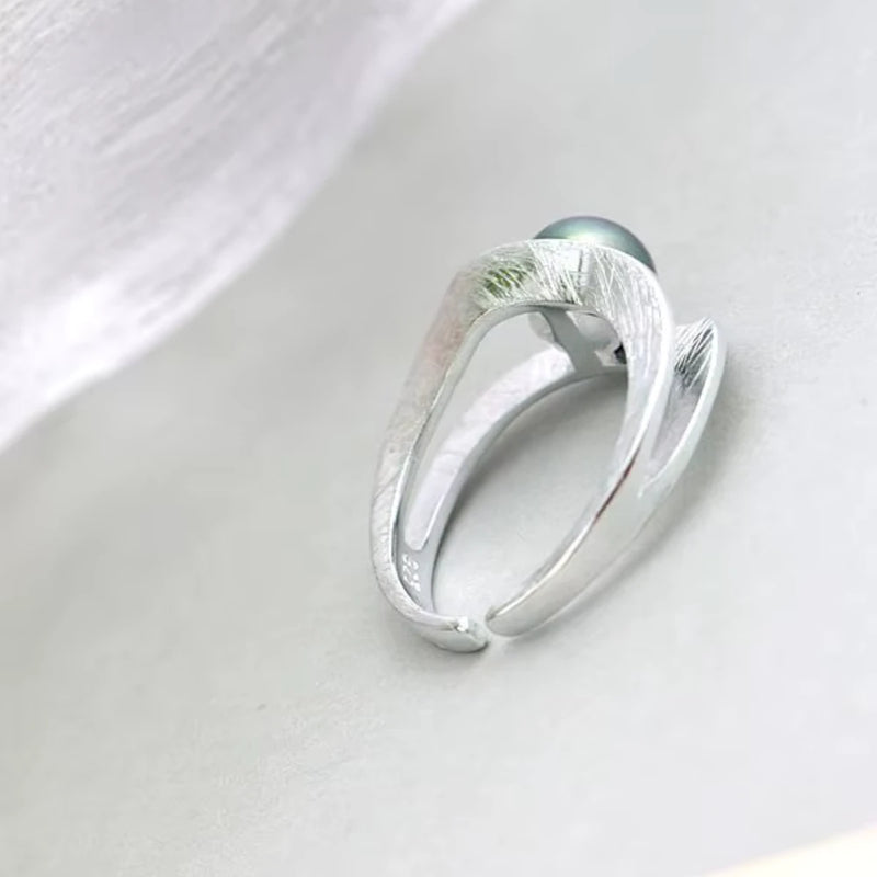 Midnight Tide Pearl Ring