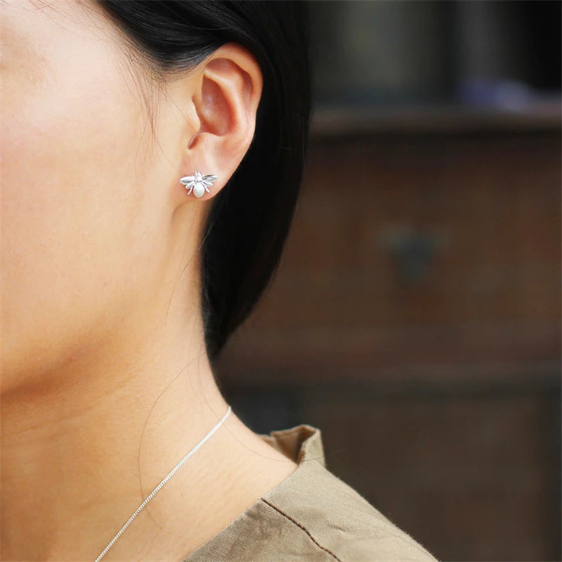 Bzz Bzz Stud Earrings