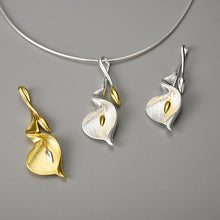 Calla Lily Flower Necklace