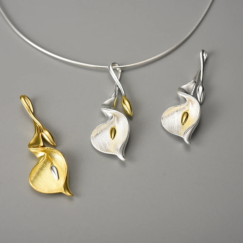 Calla Lily Flower Necklace