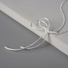 Elegant Knot Necklace