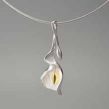 Calla Lily Flower Necklace