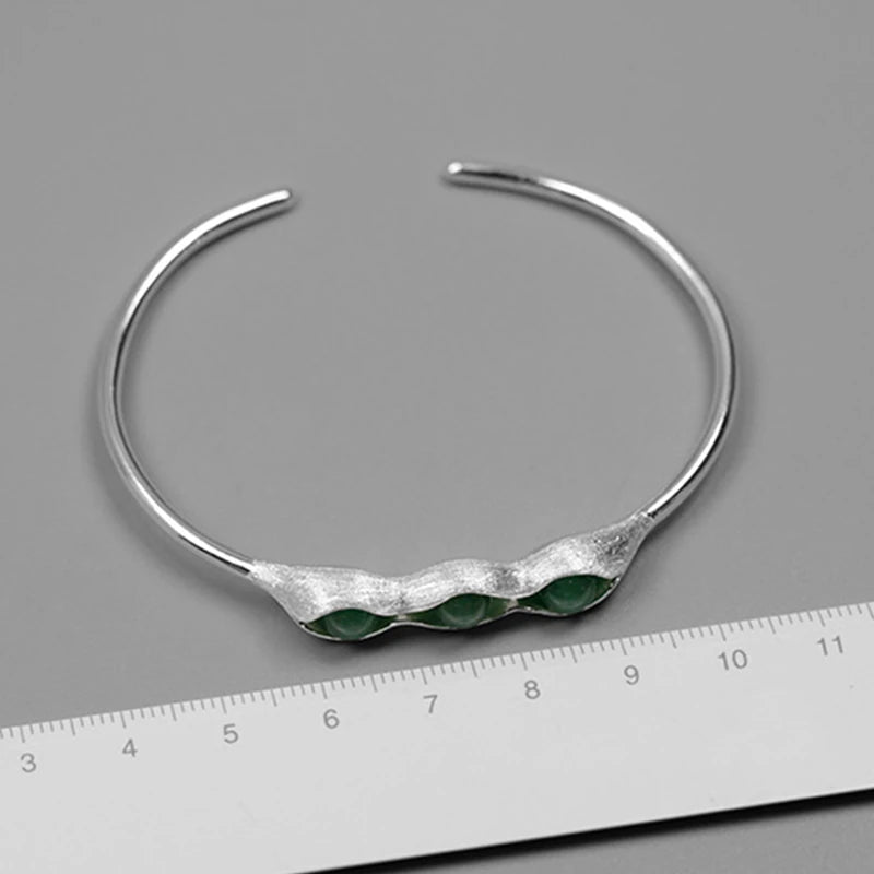 Peapod Aventurine Bangle