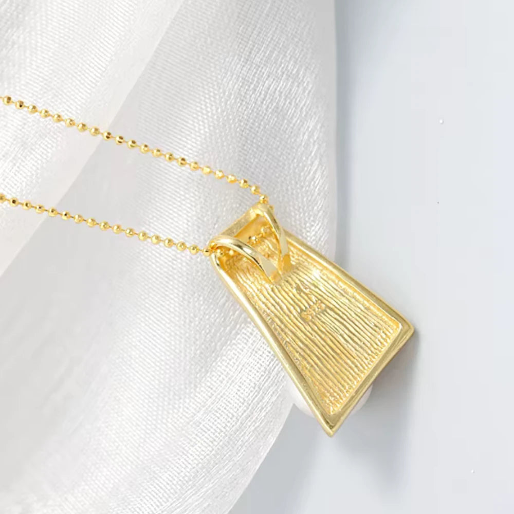 Tidefall Pearl Necklace