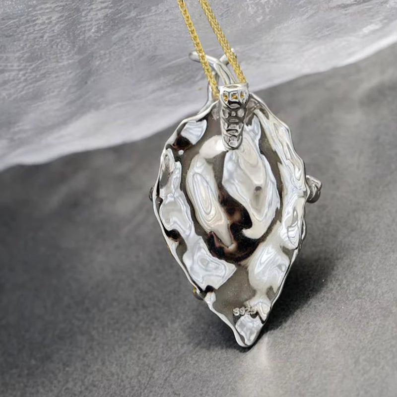 Twilight Thicket Pearl Necklace