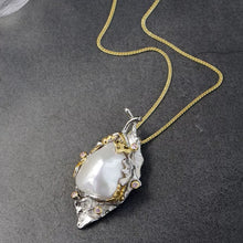 Twilight Thicket Pearl Necklace
